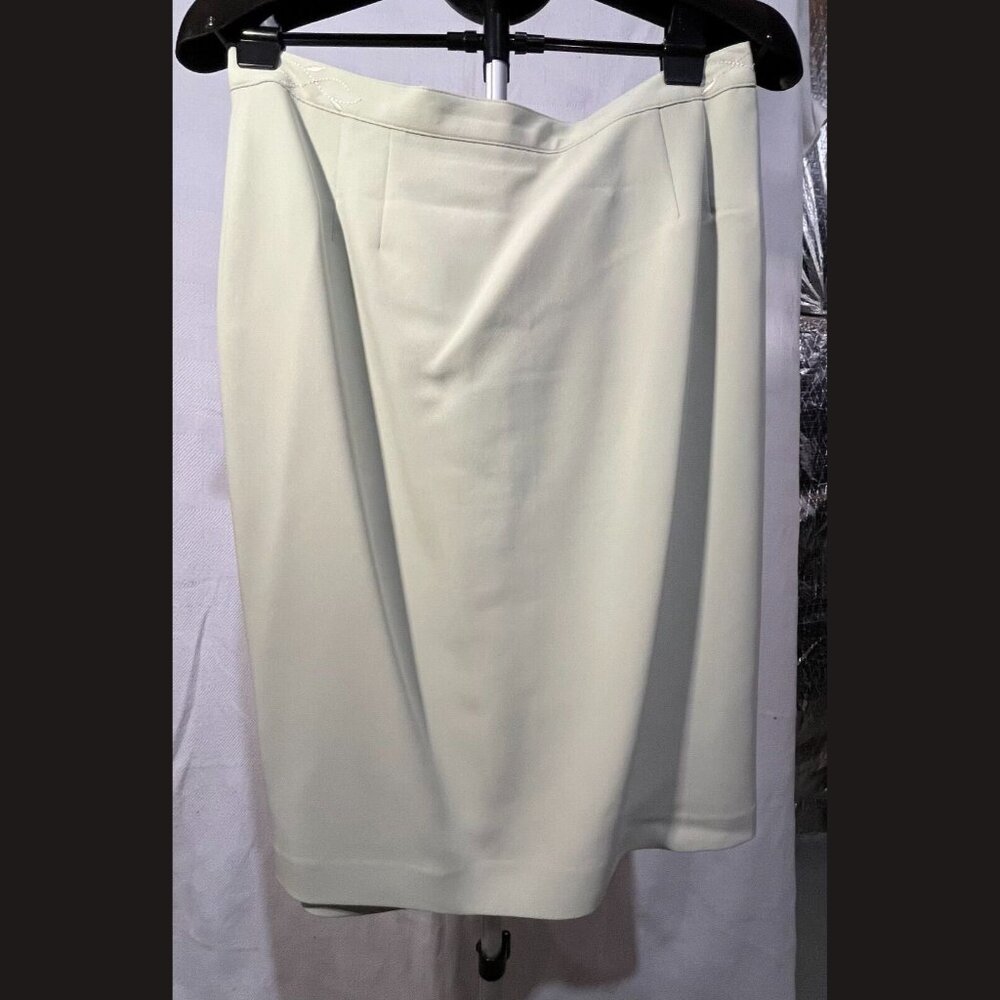 Women's mint green skirt size 16‎